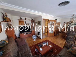 Casa en Puerto Lumbreras. Casa en venta con 5 dormitorios, un ba�o y un aseo!