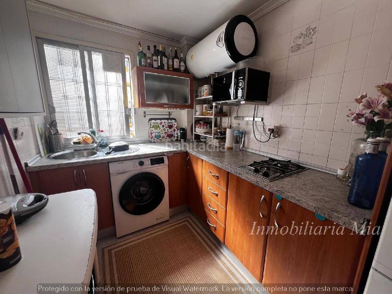 Foto 23d80abb-f055-4bfd-8cde-7e7a2beb7b5d. Casa a El Bajondillo Torremolinos