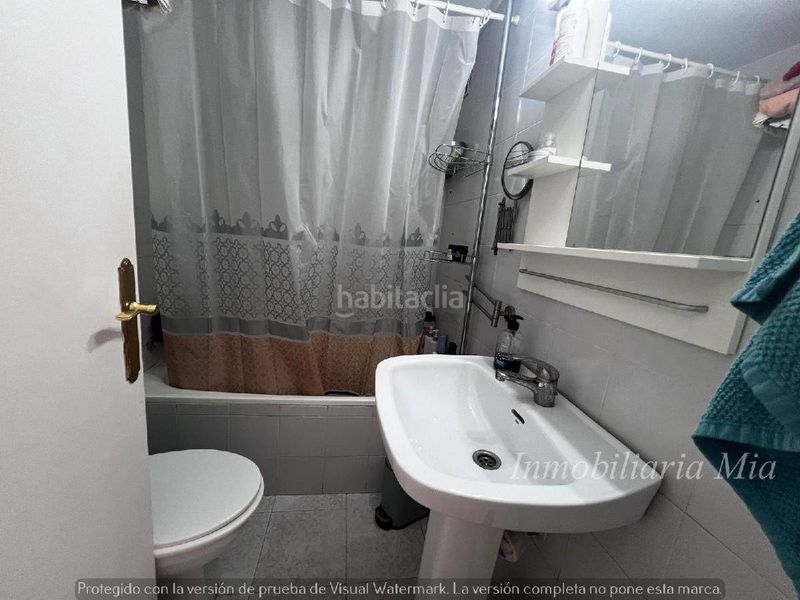 Foto 5226f37e-6391-45a1-ad2a-b7e5f1bee358. Casa a El Bajondillo Torremolinos