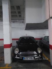 Aparcament cotxe a Manantiales-Estación de Autobuses. Garaje céntrico
