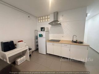 Apartment in Manantiales-Estación de Autobuses. Apartamento de 1 habitación con licencia turística