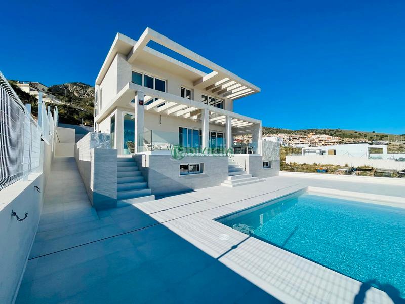 Foto 667cb0f4-5279-4686-b983-029c554dd61a. Chalet lujosa villa en Santangelo!! en Santangelo Benalmádena