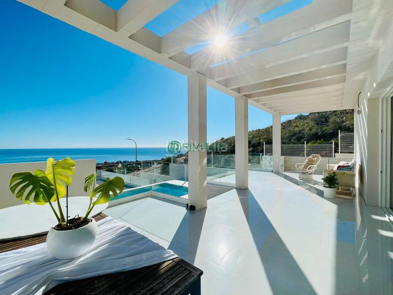 Foto b4671f71-c6a9-442d-89a8-34c5453d4ba8. Chalet lujosa villa en Santangelo!! en Santangelo Benalmádena