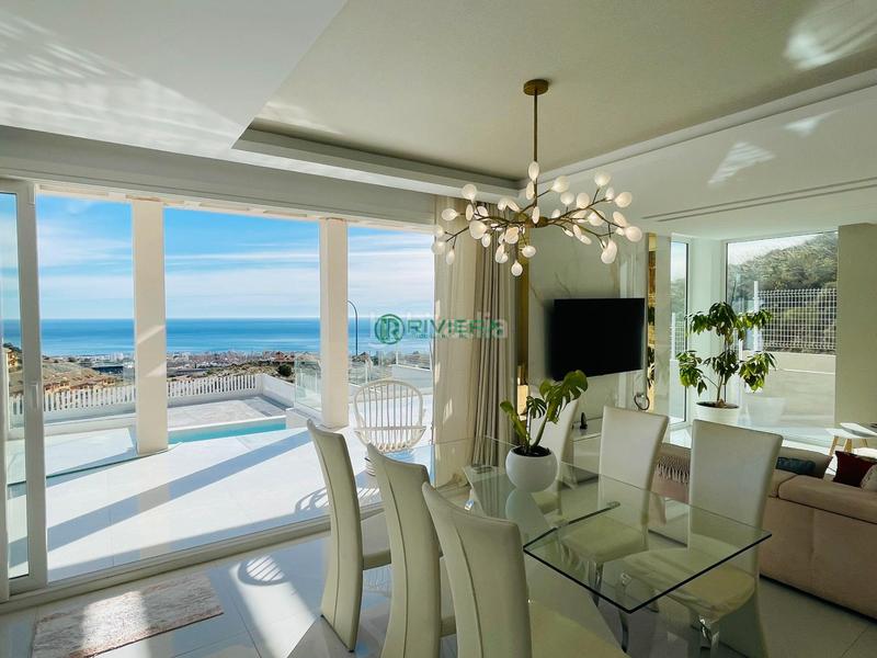 Foto b76243f7-4460-44a8-9231-ec78c465f12a. Chalet lujosa villa en Santangelo!! en Santangelo Benalmádena