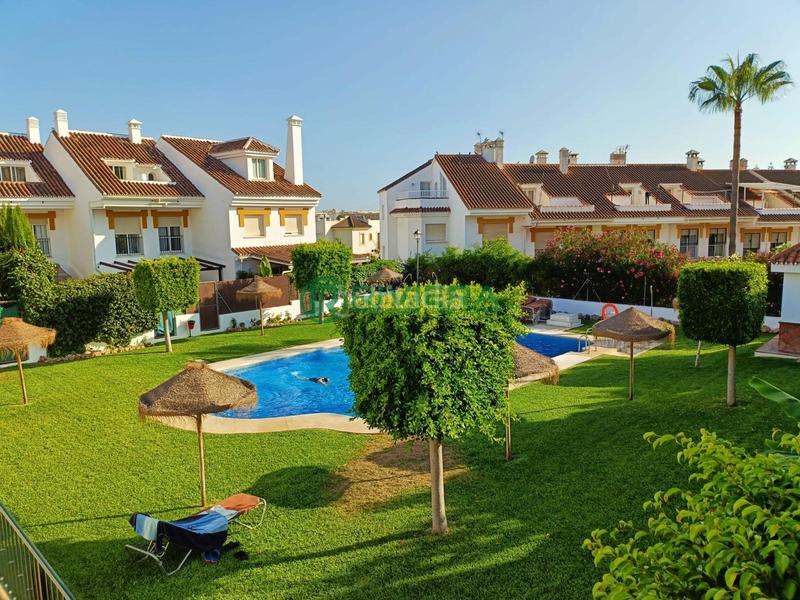 Foto 0f6bc393-bc01-4a0d-8e15-c83b8cf07a04. Casa adosada casa o chalet en venta en , campo en Mijas