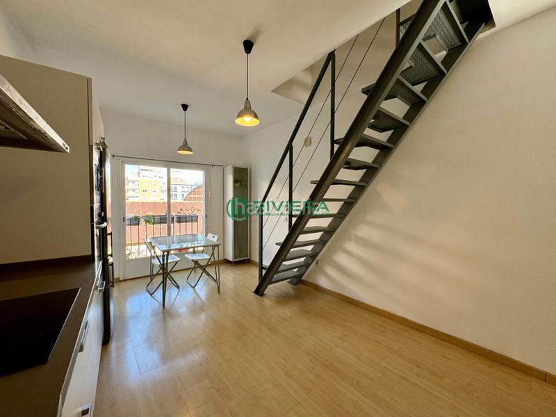 Foto 525e4be8-4a46-4b70-8a17-f648b2e69a2d. Duplex avec chauffage dans La Goleta - San Felipe Neri Málaga