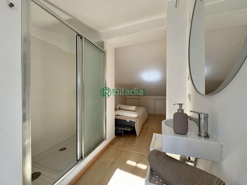 Foto 65967529-dd61-42fa-8a03-2fd3a94fa0ef. Duplex avec chauffage dans La Goleta - San Felipe Neri Málaga