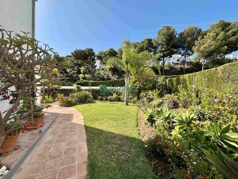 Foto 66a1d9ff-4943-4db2-bd1f-afb020c9a4fc. Casa aparellada a calle geranio 98 a Riviera del Sol Mijas