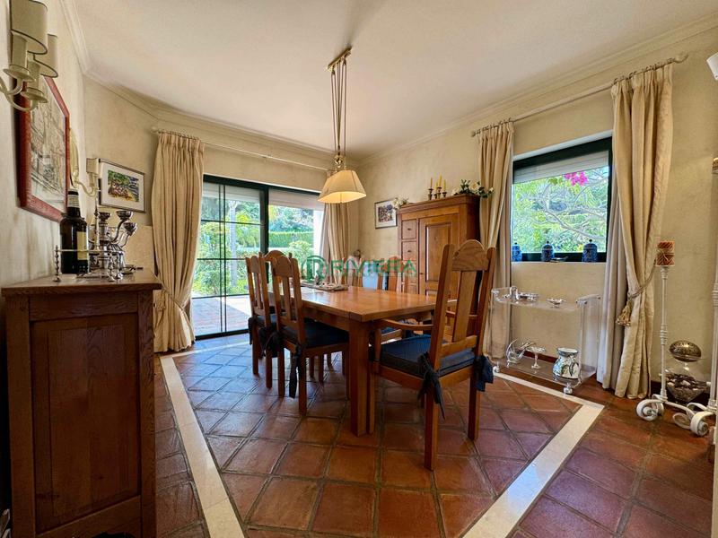 Foto 8b842246-28e7-43e9-80d6-1880aa217e2a. Casa aparellada a calle geranio 98 a Riviera del Sol Mijas