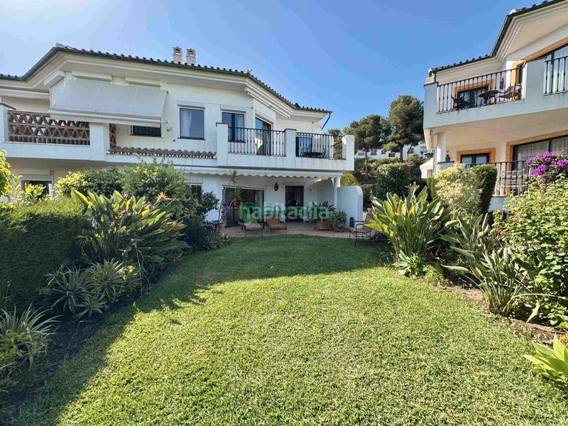 Foto f65b6407-4b28-4f79-a544-1b54058003ff. Casa aparellada a calle geranio 98 a Riviera del Sol Mijas