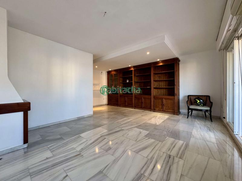 Foto 0d136640-4fe4-4591-bdbe-aa568669ef20. Chalet  adosado en venta en calle firmamento en Benalmádena