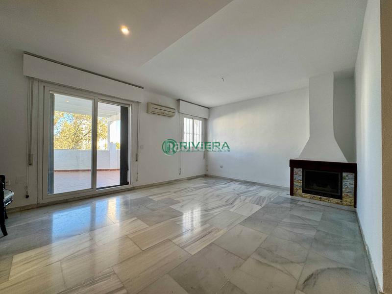 Foto 4b8e0b9c-d57f-4633-8bca-61fa43ba2e5a. Chalet  adosado en venta en calle firmamento en Benalmádena