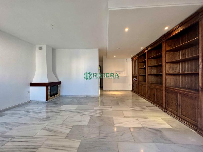 Foto 617e6dd8-9c46-4d65-b72e-678a3449c9c5. Chalet  adosado en venta en calle firmamento en Benalmádena