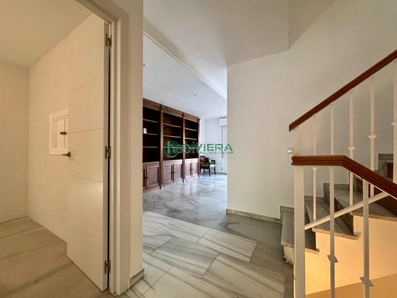 Foto a8da2427-cff6-40de-8b56-c1538c22b3e5. Chalet  adosado en venta en calle firmamento en Benalmádena