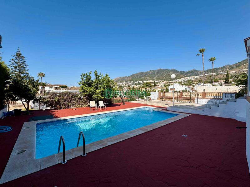 Foto 0a106fae-5fcb-4b26-b226-ca0466ea3478. Chalet casa/chalet independiente en venta en avenida tomillar en Benalmádena