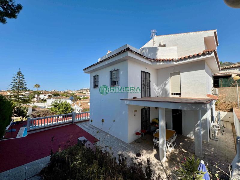 Foto 15314e57-a2ed-4674-8305-adcd4d8474f2. Chalet casa/chalet independiente en venta en avenida tomillar en Benalmádena