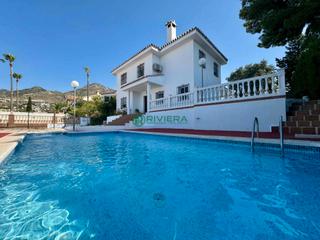Chalet en Montealto - Monterrey. Casa/chalet independiente en venta en avenida tomillar