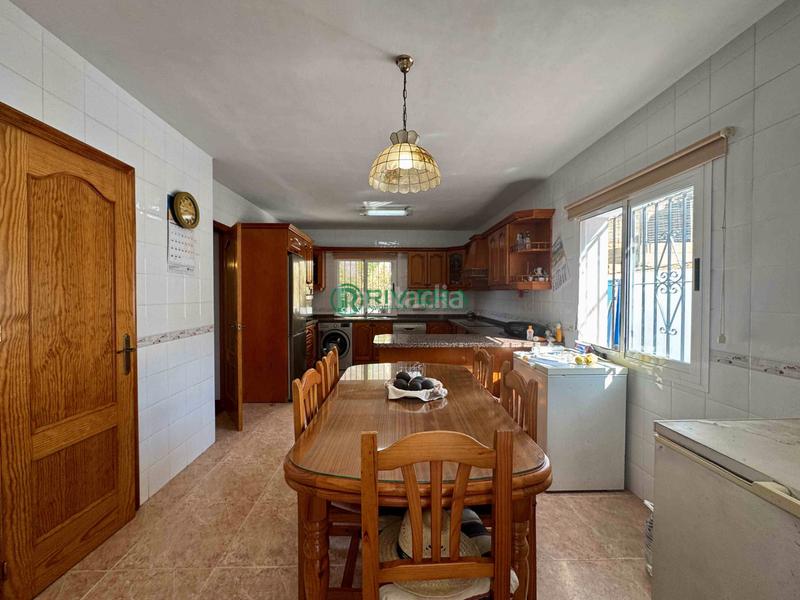 Foto 6329acd9-0188-4d93-b2dc-f7ccf1609d14. Chalet casa/chalet independiente en venta en avenida tomillar en Benalmádena