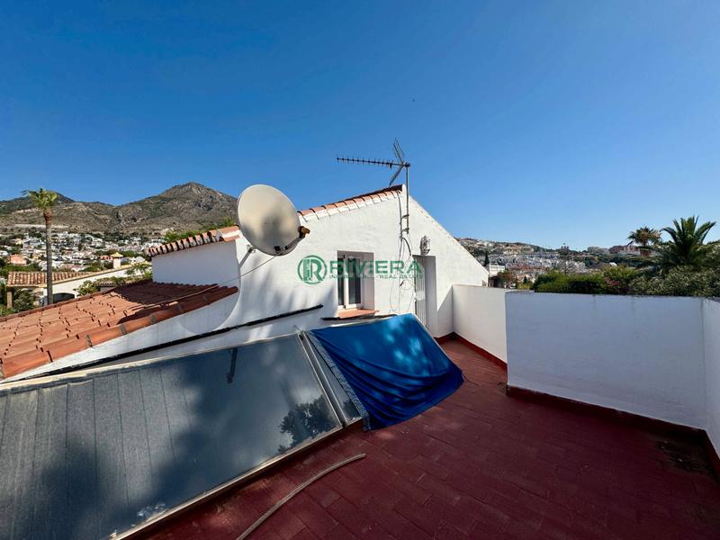 Foto 79c1cb7c-04d3-4aa8-8915-aa36fb9d0d26. Chalet casa/chalet independiente en venta en avenida tomillar en Benalmádena