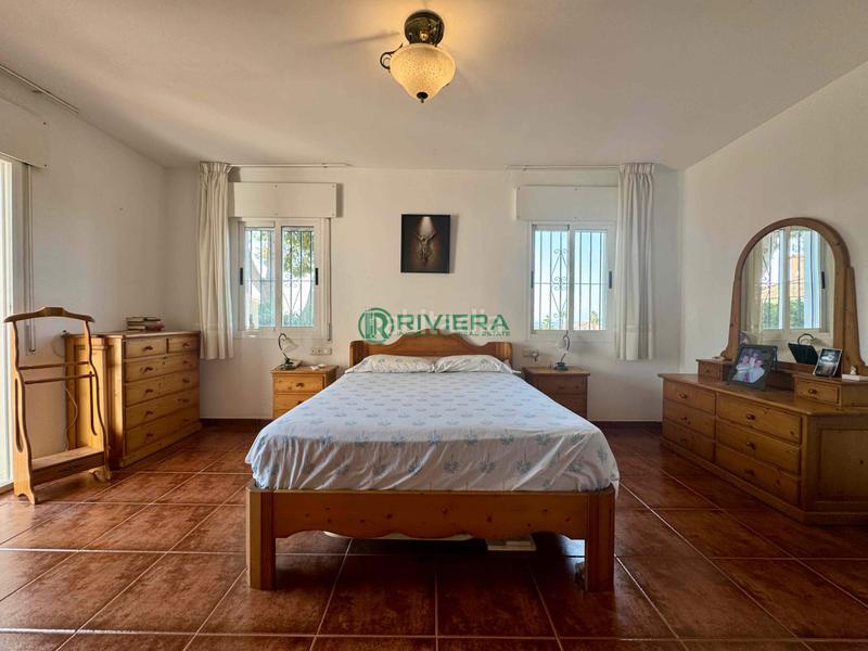 Foto bdae8aca-79ec-45bc-b759-fa7b9857f0b8. Chalet casa/chalet independiente en venta en avenida tomillar en Benalmádena