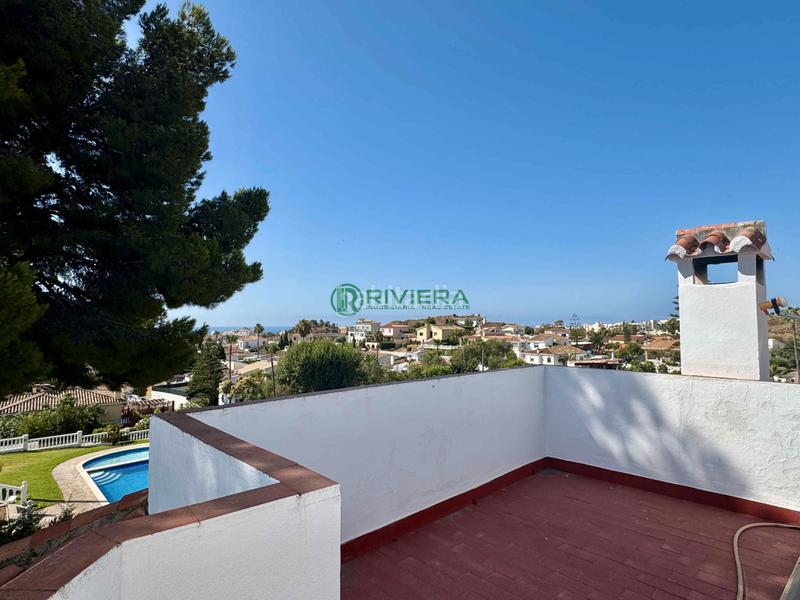 Foto e6a6f781-bcae-4288-b623-151d88bfc672. Chalet casa/chalet independiente en venta en avenida tomillar en Benalmádena