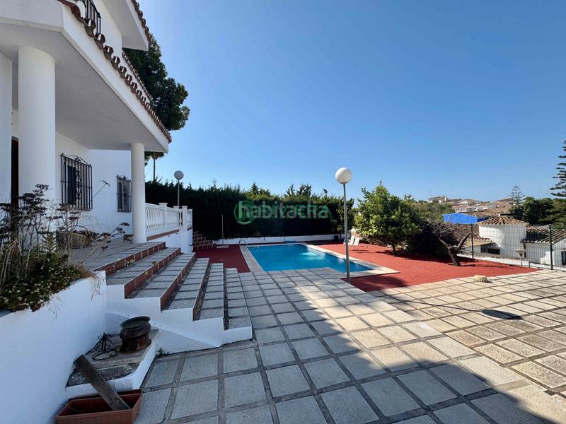 Foto e7040a08-85ea-4972-983b-f5b18191c9e1. Chalet casa/chalet independiente en venta en avenida tomillar en Benalmádena