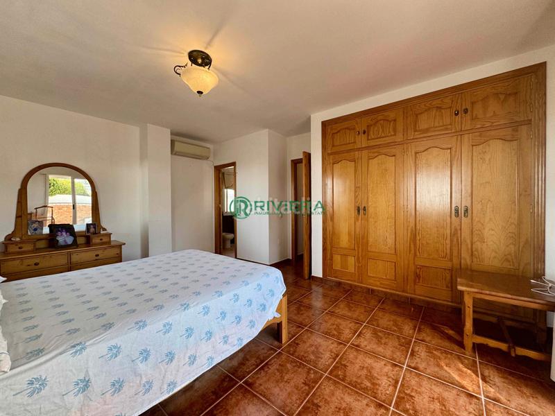 Foto f546393d-919a-490c-bffd-119545e4e96e. Chalet casa/chalet independiente en venta en avenida tomillar en Benalmádena