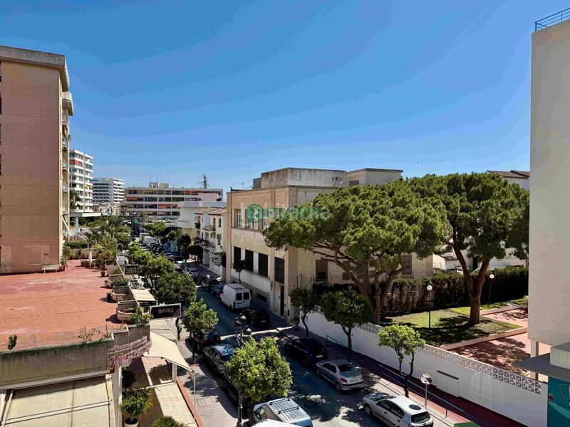 Foto 5c2d3dc4-bb21-495e-b67f-7a78cd05175b. Apartament a calle casablanca 24 a El Bajondillo Torremolinos