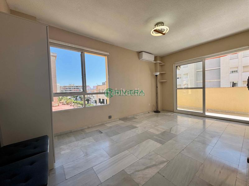 Foto 5d0e1ced-f14a-4be9-b2bd-949fc2830ac5. Apartament a calle casablanca 24 a El Bajondillo Torremolinos