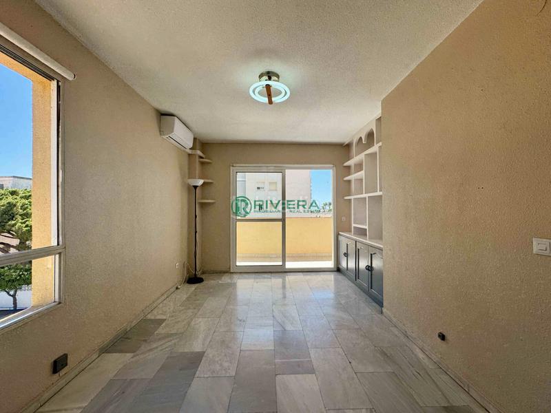 Foto bb3fbc10-7ffd-48b3-a62e-ae076b70b60a. Apartament a calle casablanca 24 a El Bajondillo Torremolinos