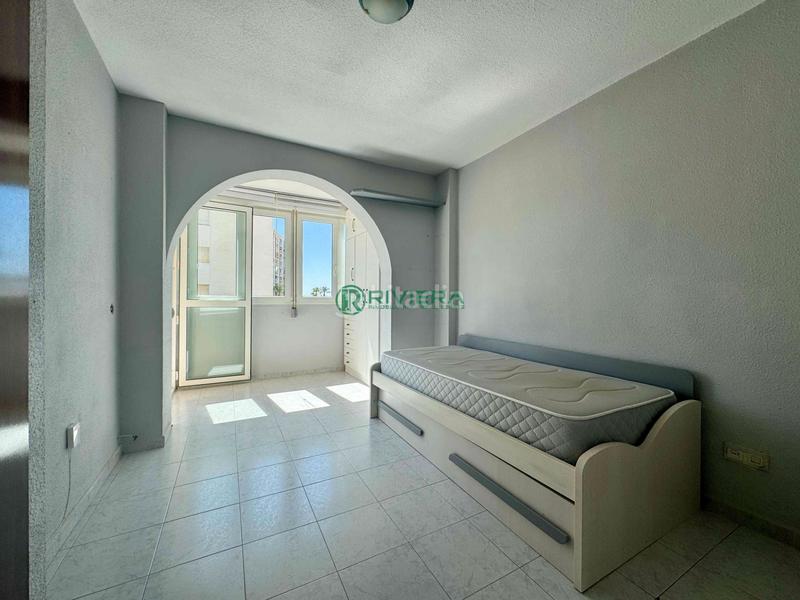 Foto e55b56d4-24c7-4032-bb5a-d0521d1172f8. Apartament a calle casablanca 24 a El Bajondillo Torremolinos
