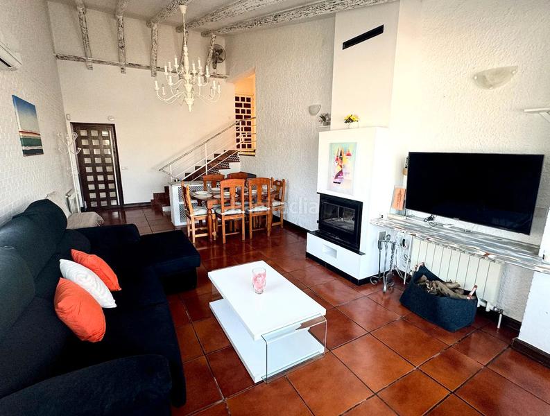 Foto 2620d342-8f66-41d0-9ed3-8fdfce970936. Chalet mit kamin heizung parking pool in Solymar Benalmádena