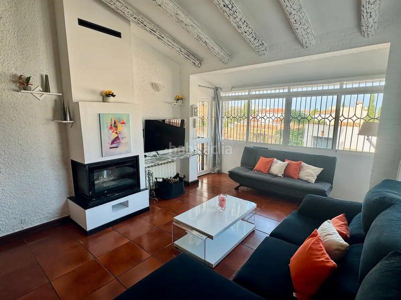 Foto c1f916a8-8c3d-44f3-8356-b47b62cdff36. Chalet mit kamin heizung parking pool in Solymar Benalmádena