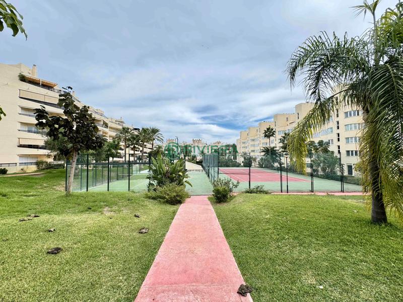 Foto 8105e14b-2f5f-4eb5-8e51-93657317c96a. Flat in calle brigitte bardot 7 in Playamar - Benyamina Torremolinos