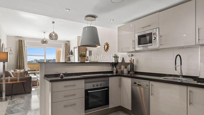 Foto 31f1a45c-fb18-4391-aea6-d37370f5e2dc. Penthouse with heating parking pool in Montemar Torremolinos