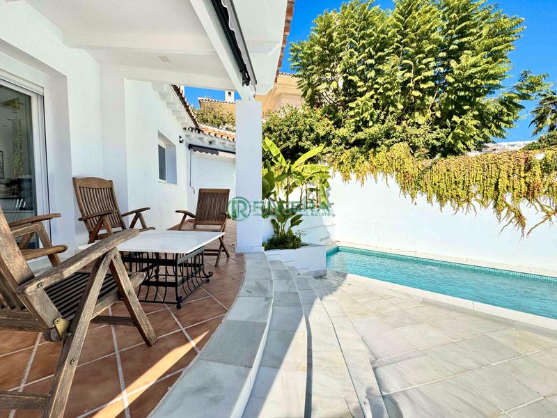 Foto 398afc75-1ac3-48f3-9f57-6db7a7bd3dd5. Chalet casa/chalet independiente en calle fragata, en Benalmádena