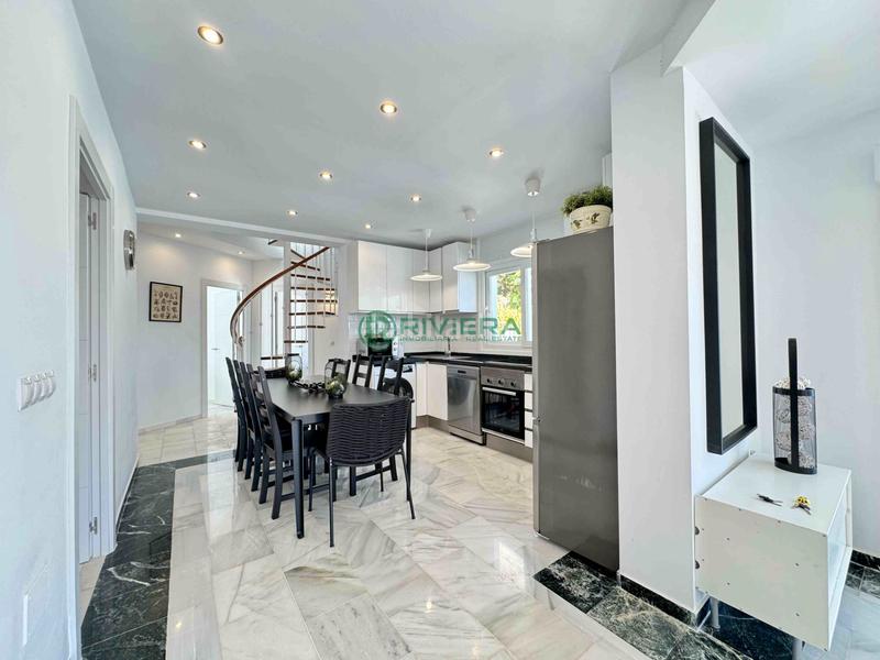 Foto a8485fd0-0ad0-4f32-83b4-0ecb9706bf31. Chalet casa/chalet independiente en calle fragata, en Benalmádena