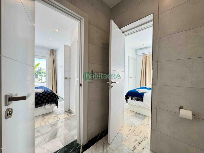 Foto c9821b8a-8fc7-4481-a652-858ed6a9b905. Chalet casa/chalet independiente en calle fragata, en Benalmádena