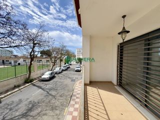 Maison jumelée à Avenida de los abedules 19. Chalet adosado en venta en abedules 19, benalmadena.