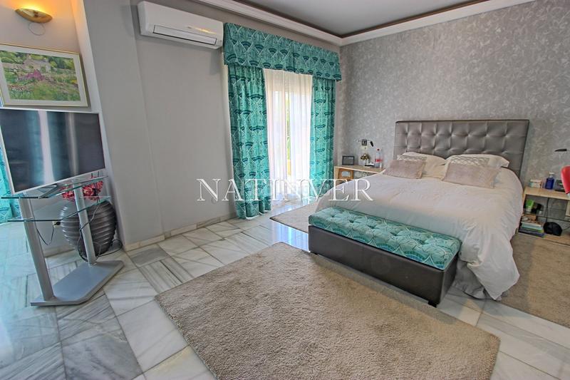 Foto c87ba871-2cf1-41b9-9221-387d9b8e43d3. Chalet mit heizung parking pool in El Candado Málaga