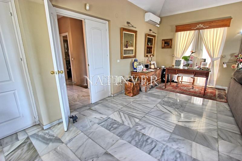 Foto 219cd39c-9d28-4759-83d9-3a29d4105bce. Chalet with heating parking pool in El Candado Málaga