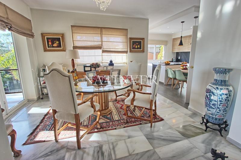 Foto a9d9a4c0-ae33-48ca-b7ee-3cd0ffb984e0. Chalet with heating parking pool in El Candado Málaga