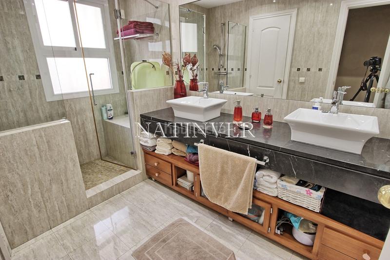 Foto 0701e2d7-2769-4b29-a116-94bc9b2dc738. Chalet avec chauffage parking piscine dans El Candado Málaga