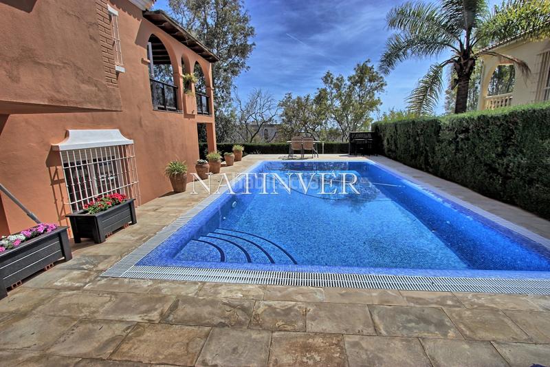 Foto ddf109d9-bb8b-4a55-b15d-e747d0e885a3. Chalet avec chauffage parking piscine dans El Candado Málaga
