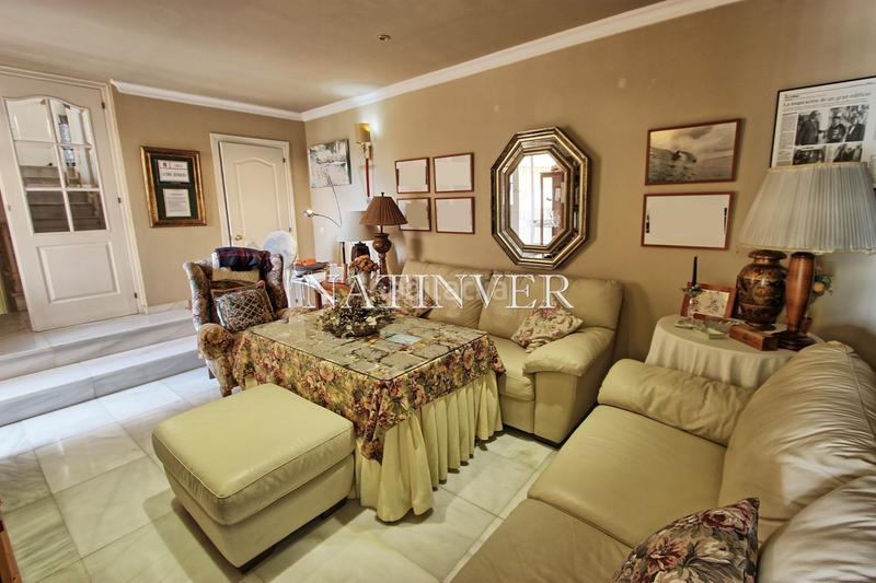 Foto 6a3dfc0f-f46b-4146-ad3e-cdcff2f0915a. Chalet en El Candado Málaga