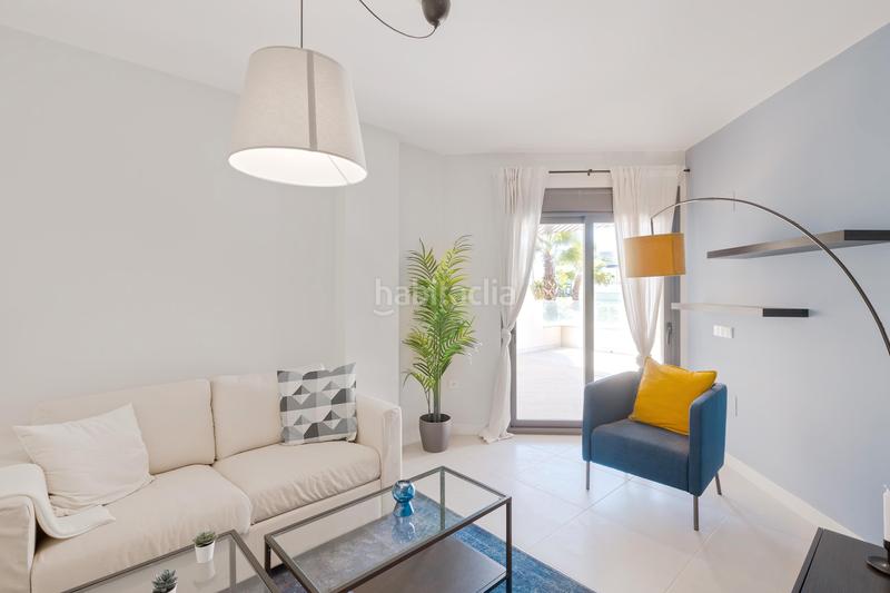 Foto cde253ba-7aac-49ca-a267-a2b70d61b730. Pis amb aparcament piscina a Almayate Bajo