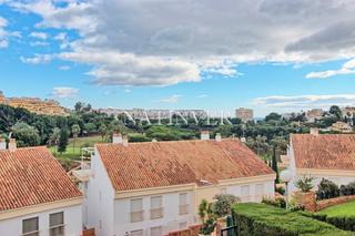 Casa adosada en Nueva Torrequebrada
