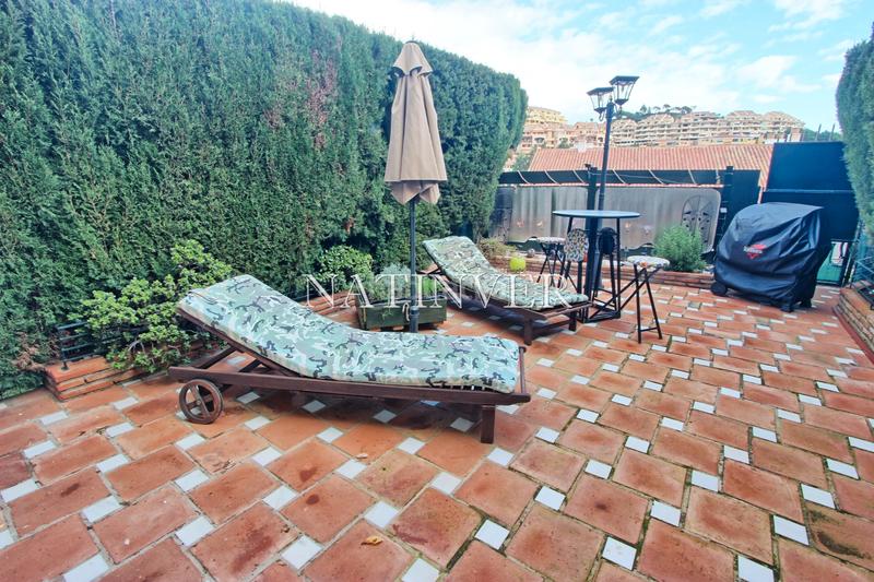 Foto f90b33a5-5229-4ad9-a199-f2a4139ac838. Casa adossada amb xemeneia calefacció piscina a Nueva Torrequebrada Benalmádena