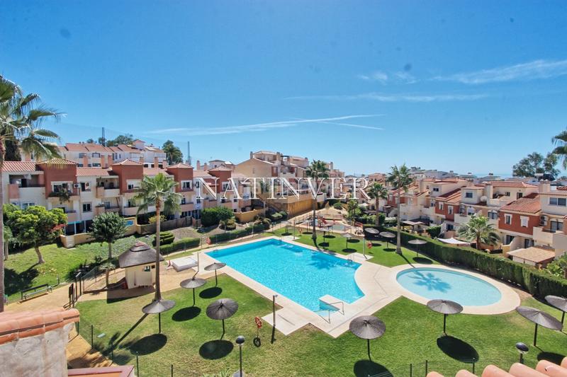 Foto 2b4d48df-c7dc-4dc7-893f-979acf6edb10. Casa adossada amb piscina a Añoreta Golf - Paraíso del Sol Rincón de la Victoria