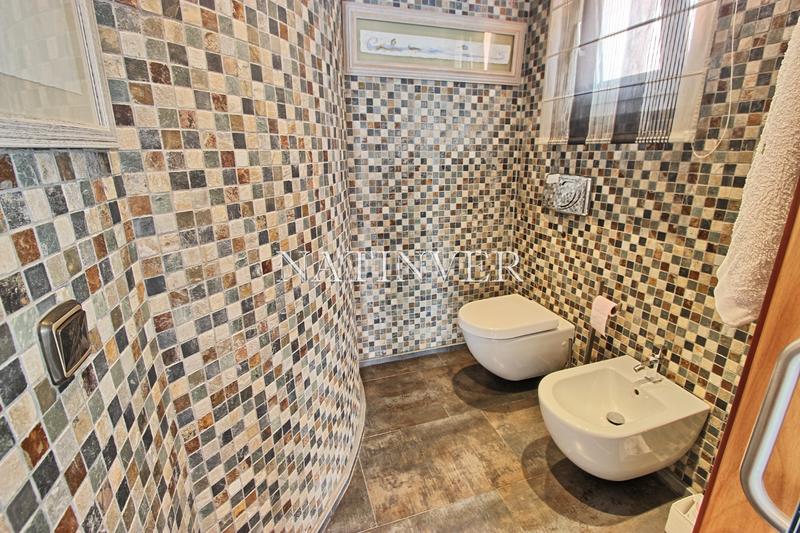 Foto 240a02b1-d3f5-49ea-8c3c-3e03870eb0ec. Chalet mit kamin heizung parking pool in El Candado Málaga